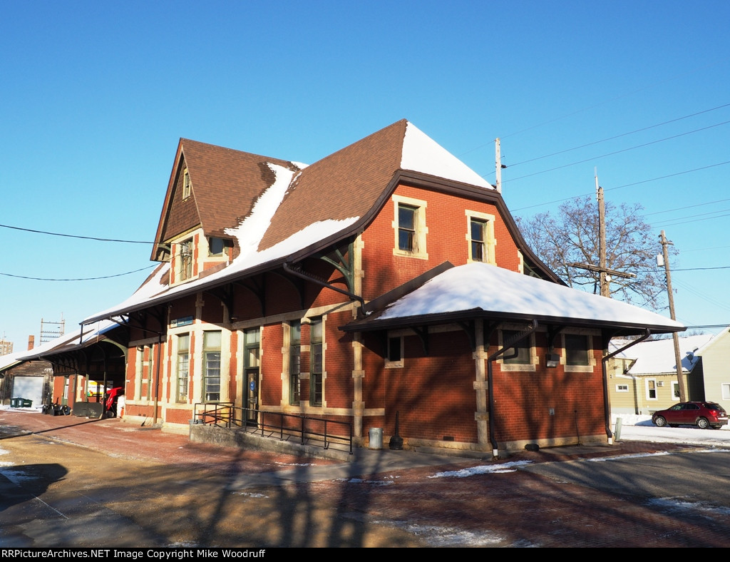 Former Milwaukee Road depot